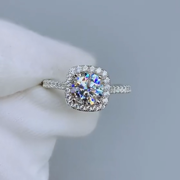 Eterna Moissanite Promise Ring